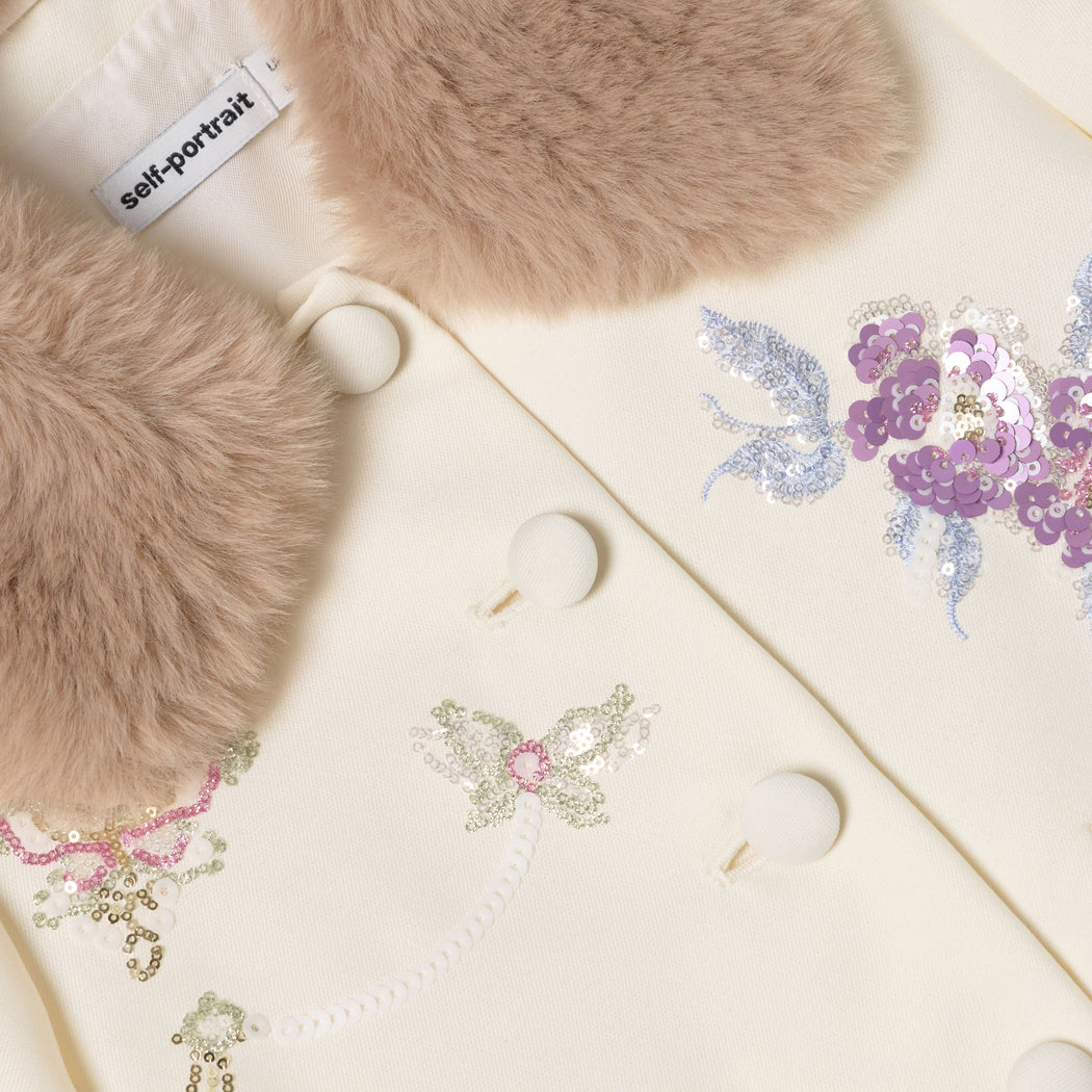 Detail Shot of the Cream Floral Jacquard Fur Collar Jacket