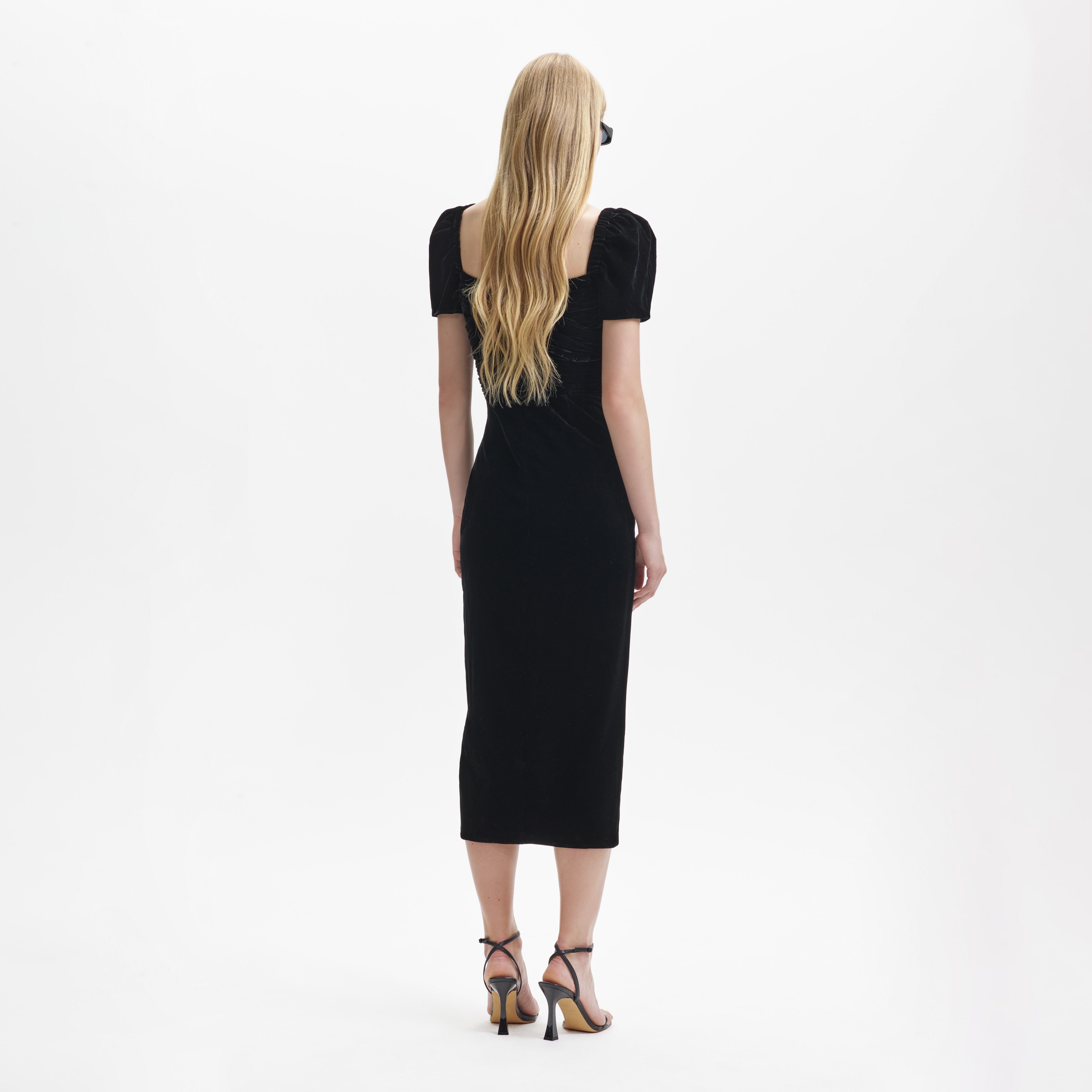 Self portrait hotsell velvet midi dress