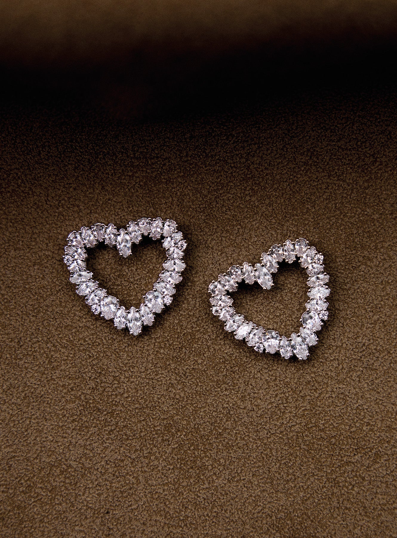 Mini Crystal Heart Earrings – self-portrait-US