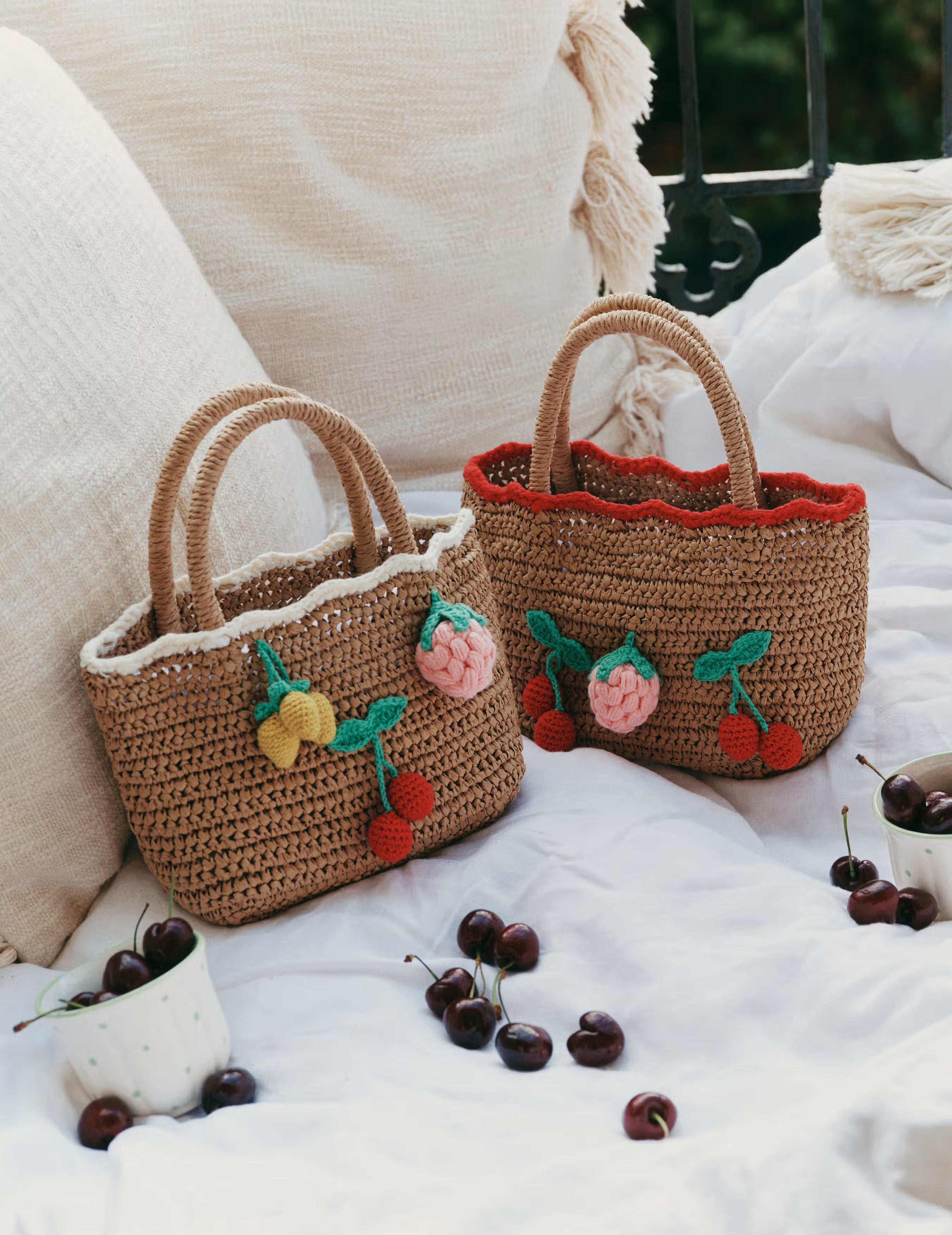 Raffia Cherry Tote Bag – self-portrait-US