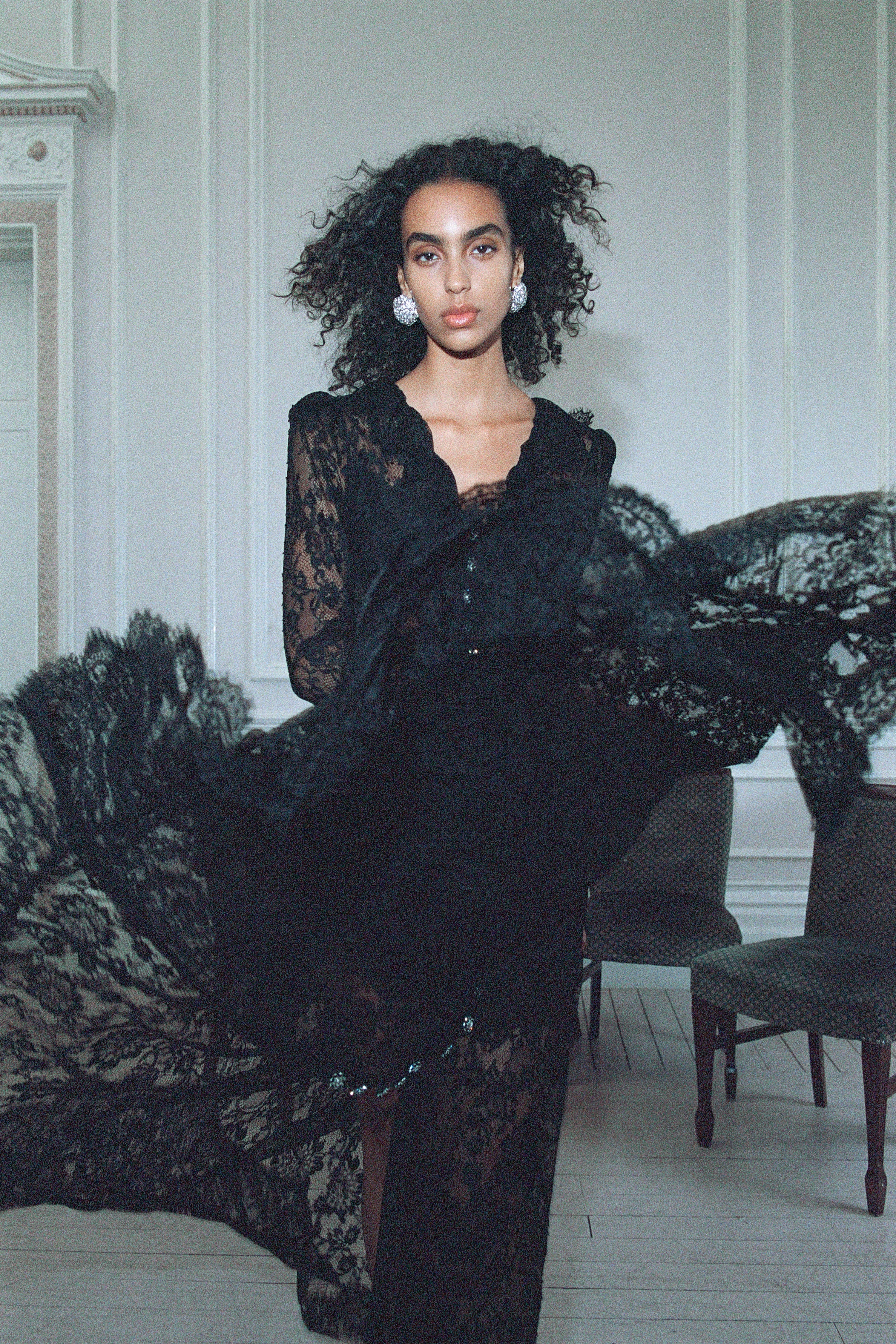 Black Lace Ruffle Maxi Dress – self-portrait-US