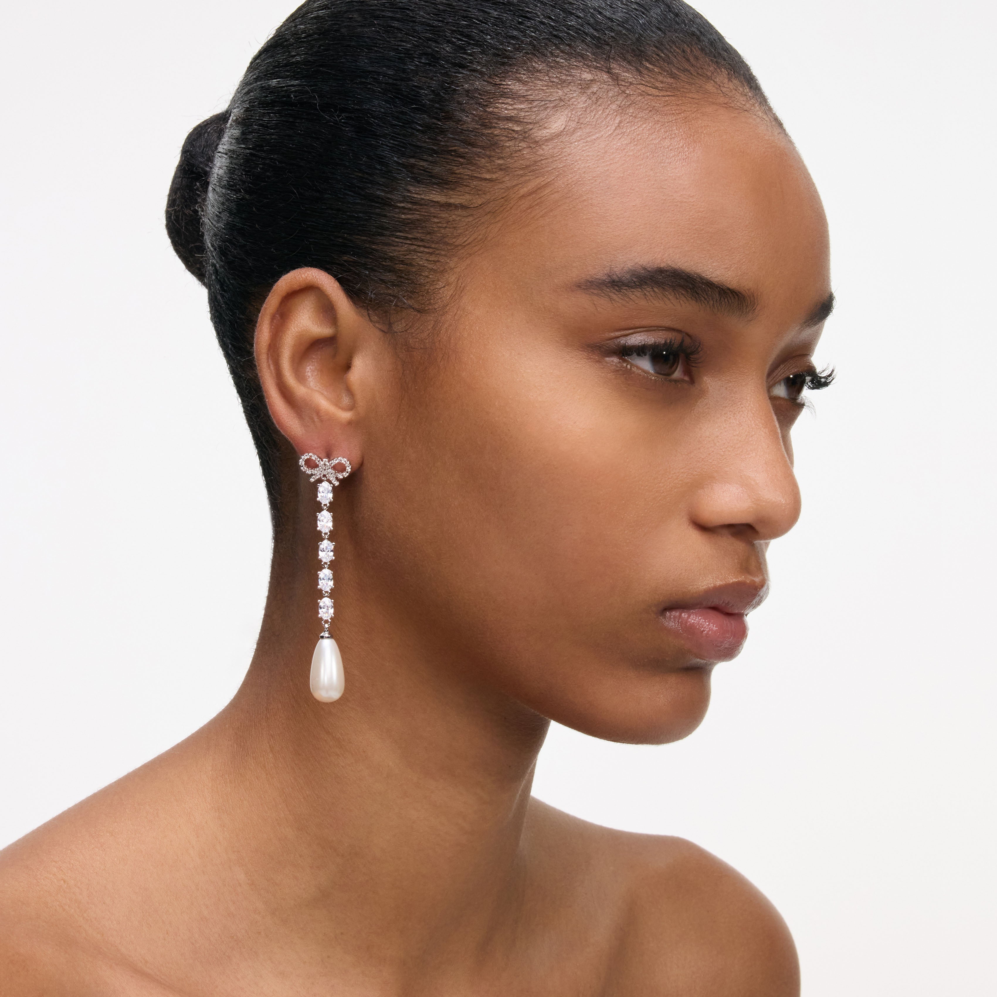 【SELF PORTRAIT】PEARL BOW DROPLET EARRINGS Bow Pearl Droplet Earrings – self-portrait-US