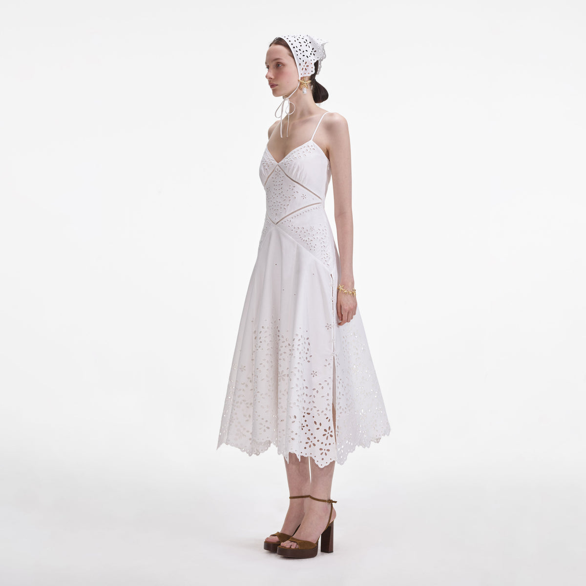 self portrait white daisy embroidered midi dress self portrait white daisy embroidered midi dress