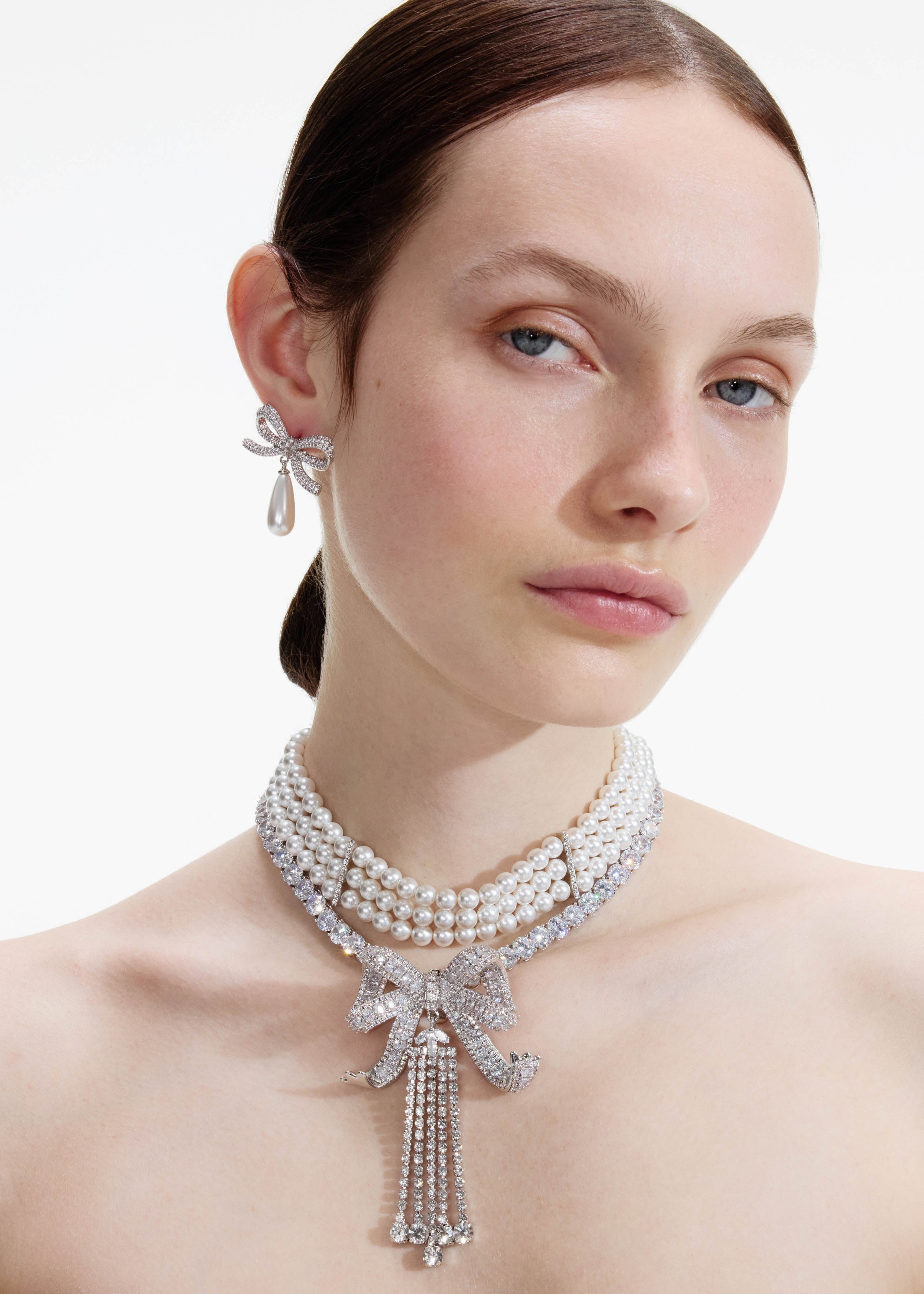 Crystal Bow Droplet Pearl Necklace