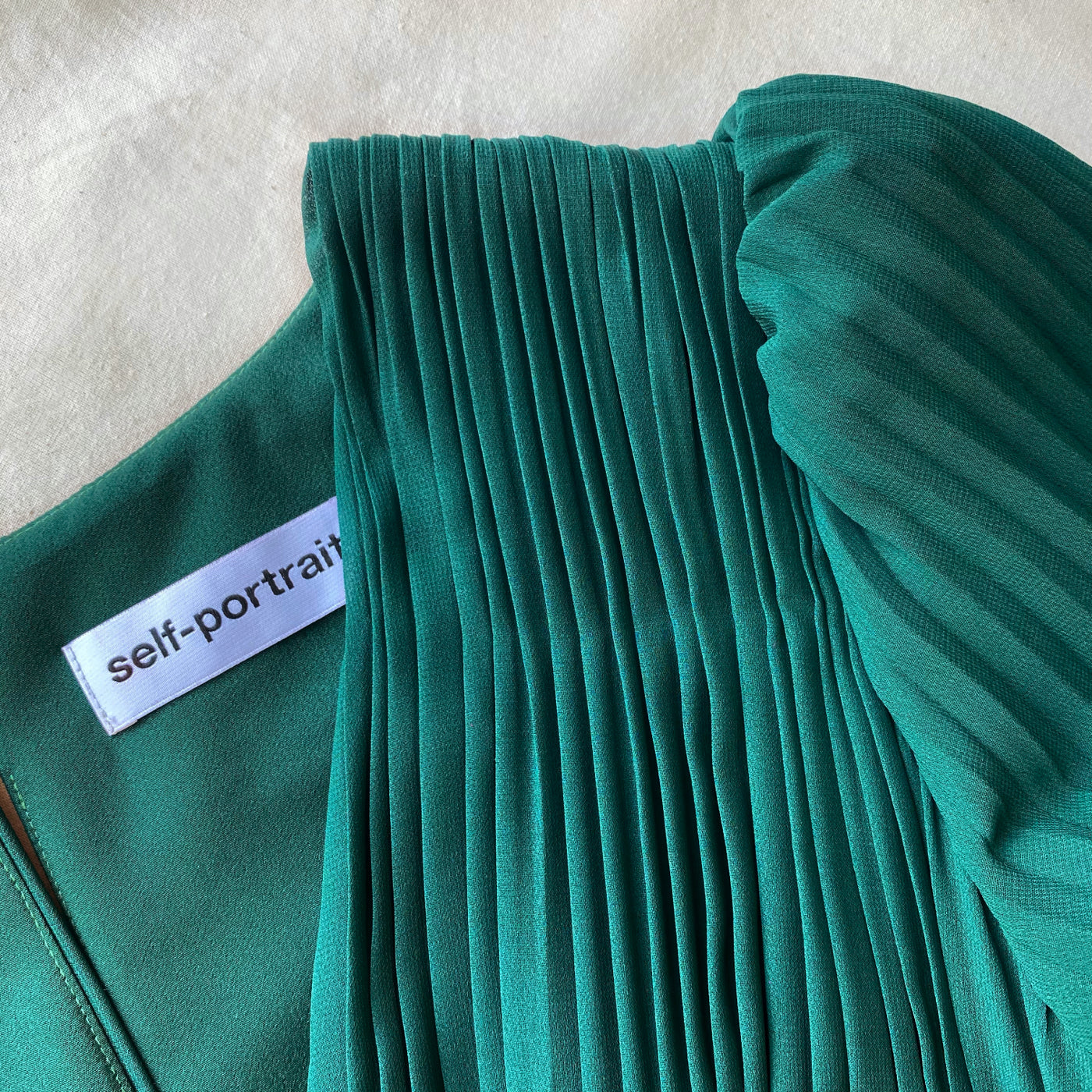 Deep Green Chiffon Pleated Midi Dress